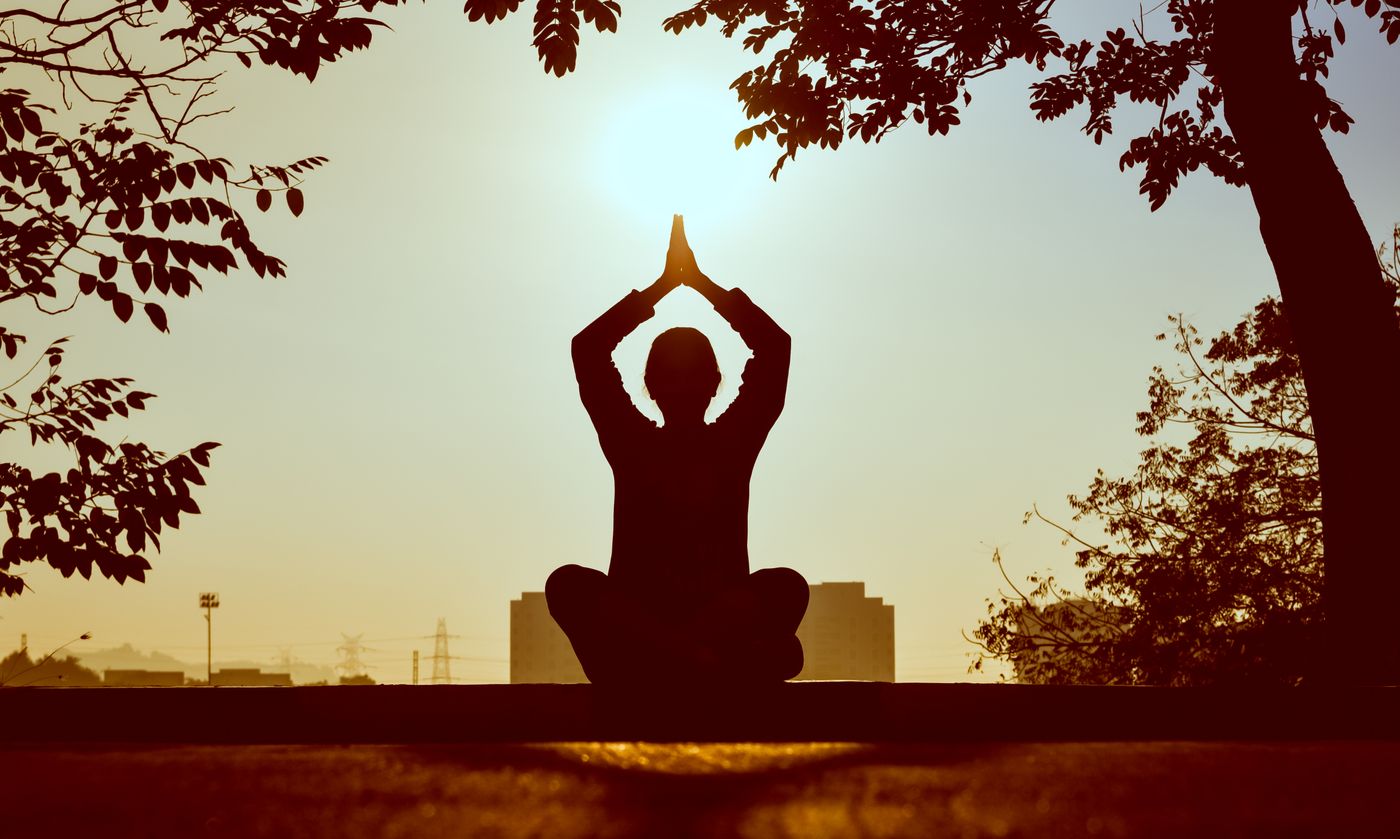 Yoga im freien Licht